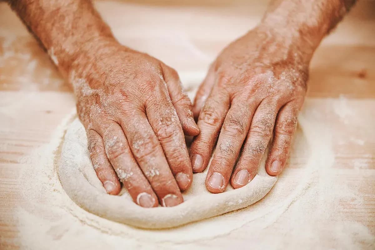 Pizzateig Handwerk